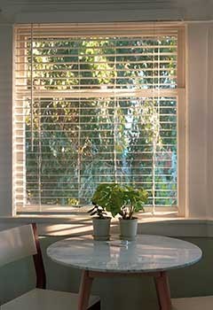 Beige Venetian Blinds In San Juan Capistrano